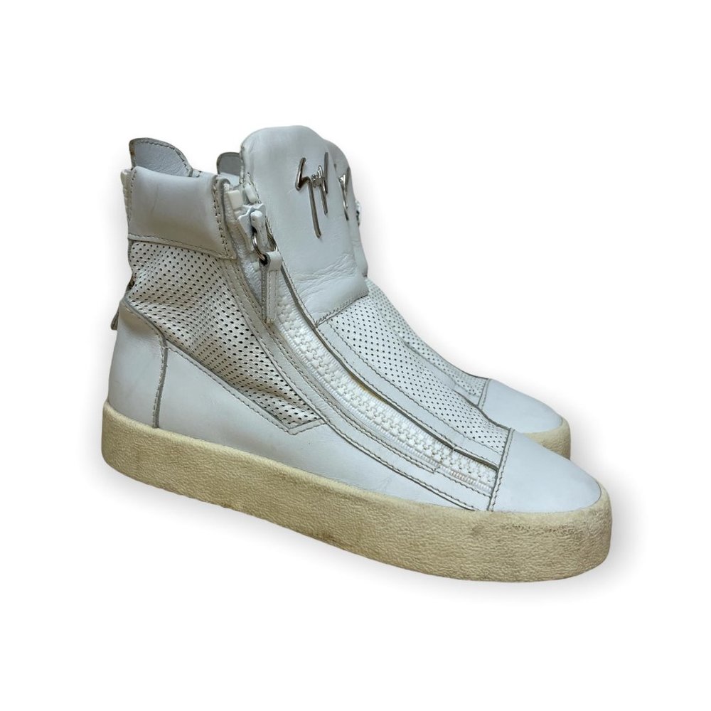 Hi-Tops Leather Sneakers